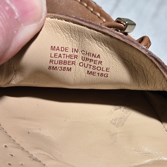 Michael Kors MK Leather Slip On Loafers Brown Size 8M Logo Tag Preppy Schoolgirl - Picture 7 of 7